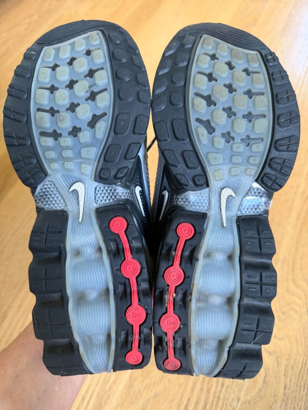 Youth Nike Air Max Dn Big Kids Size 2 Black Grey Lace Up Sneakers - Picture 3 of 6
